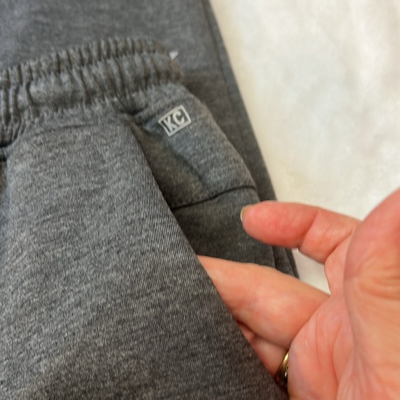 Kenneth Cole Mens XL Dark Gray Jogger. NWOT. Front pockets and 1 back. - Picture 2 of 9